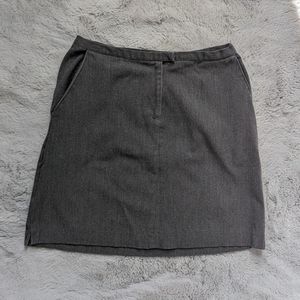 Minimalist Academia American Eagle Fitted Mini Skirt | Size 0